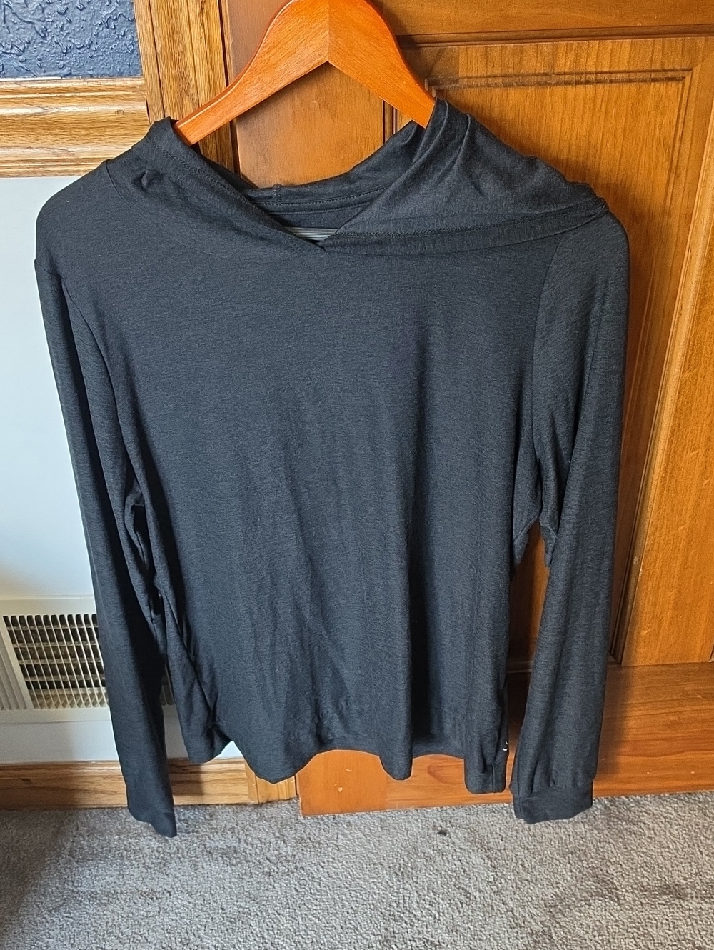 Beyond Yoga Black Lightweight Hooded Long-Sleeve Top
